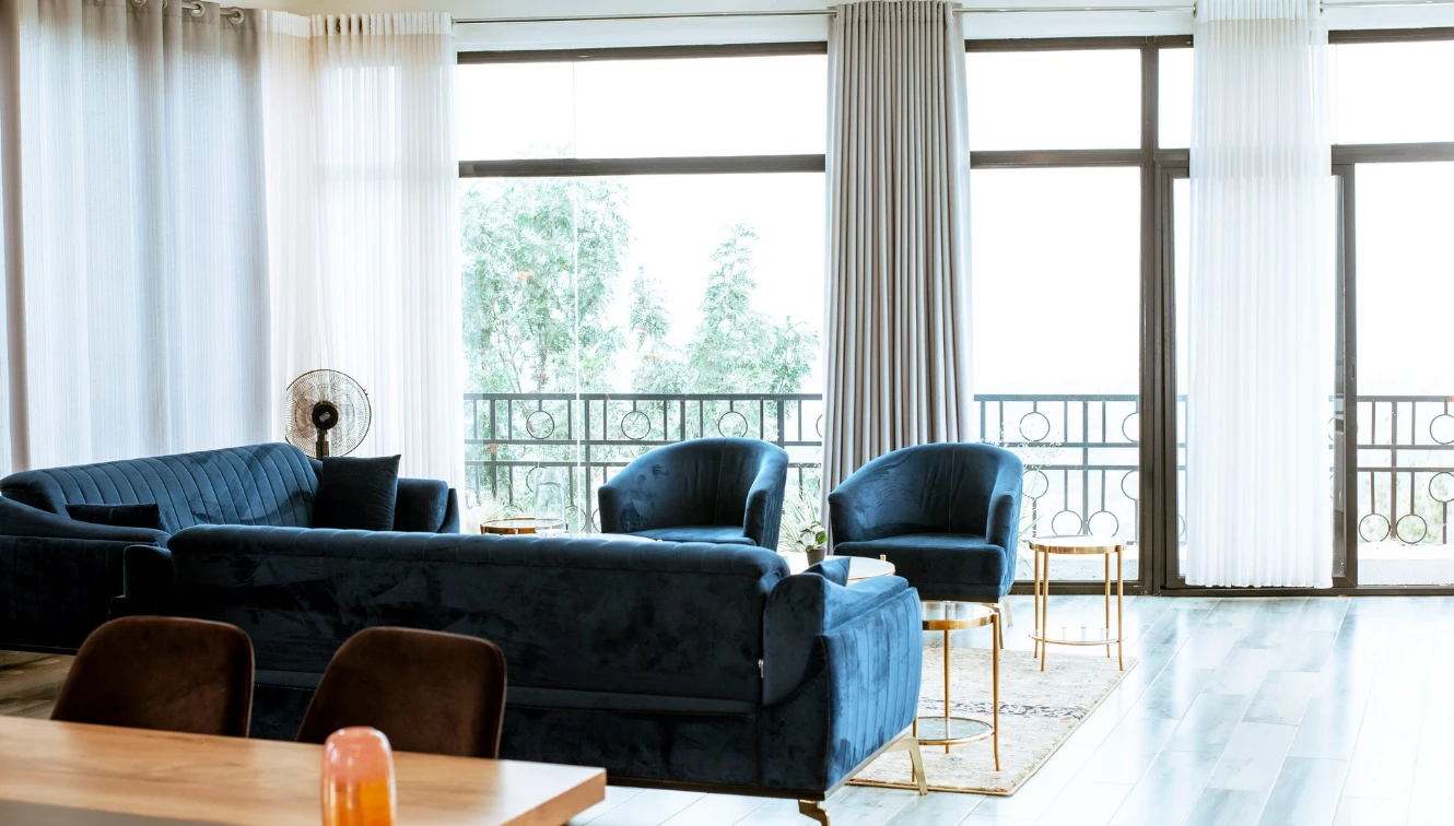 2465_921Living_room_1