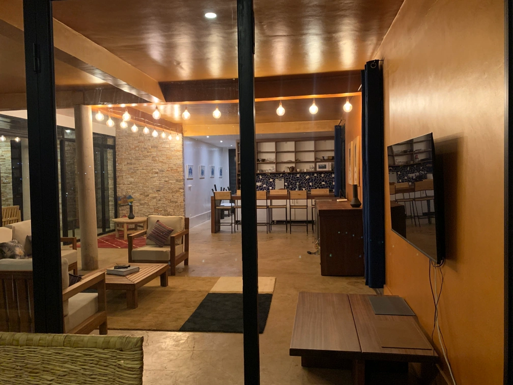 Living rom_window view